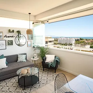 Apartment Beautiful With 2 Terraces, Pool & 
